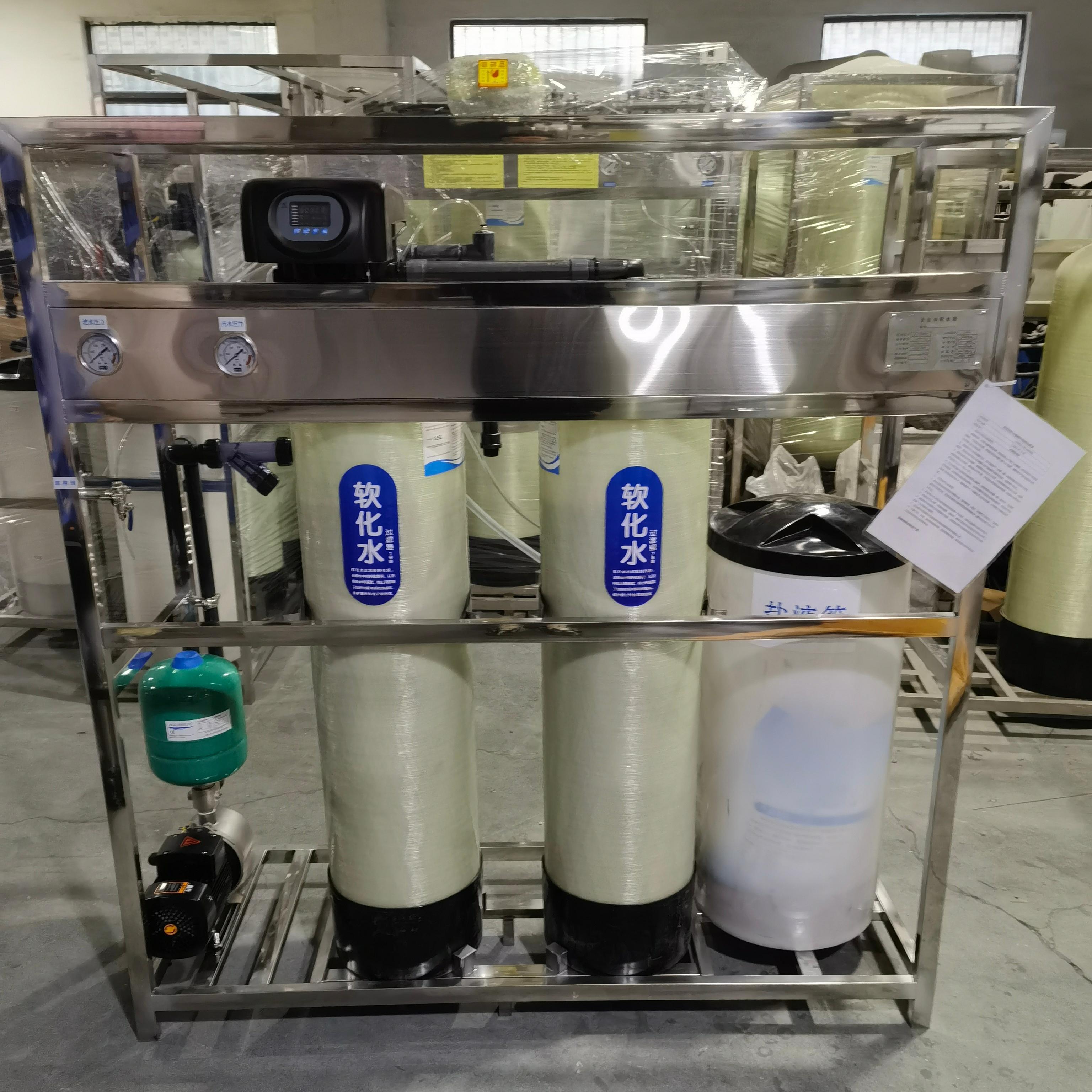 2-Tonnen-Einzelventil Doppeltank konstanter Druck Wasserversorgungstank, einer zum Gebrauch und einer für Standby